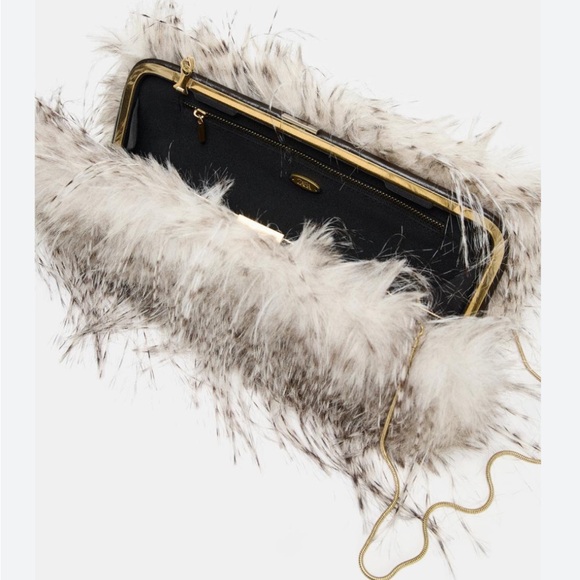 ZARA FUAX FUR/ FEATHER CLUTCH - Picture 3 of 7